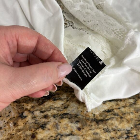 POL Boho V-neck Sleeveless Lace Detailing Ruffle Top Vest Size L - Picture 6 of 8